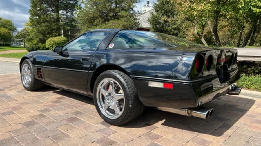 1990 Chevrolet Corvette C4 - Image 10 of 13