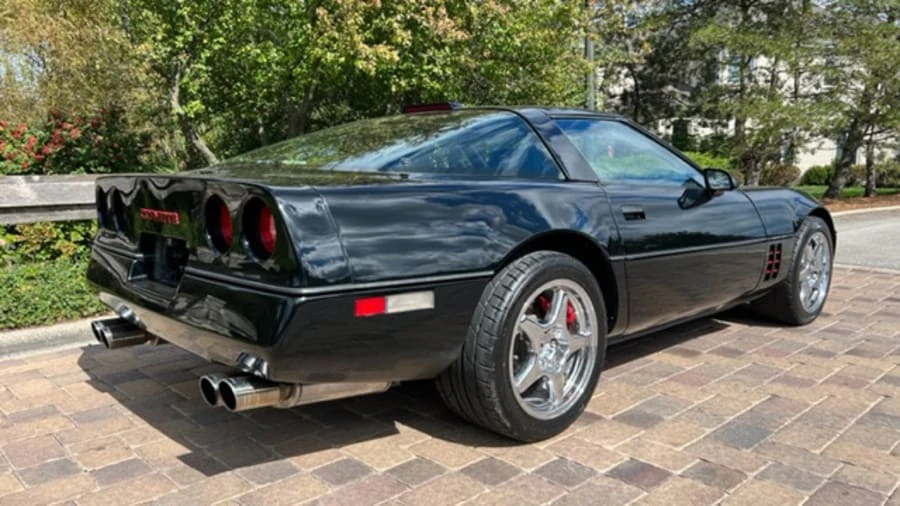 1990 Chevrolet Corvette C4 - Image 11 of 13