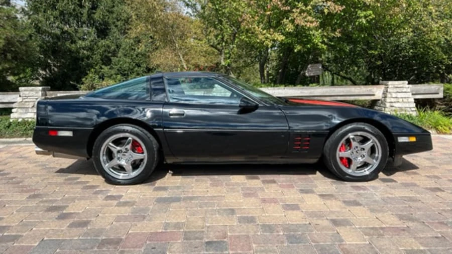 1990 Chevrolet Corvette C4 - Image 12 of 13
