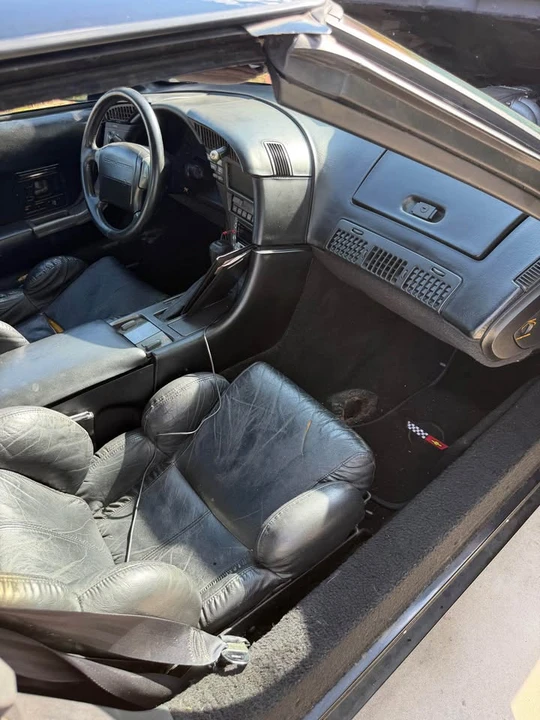 1990 Chevrolet Corvette C4 - Image 8 of 9