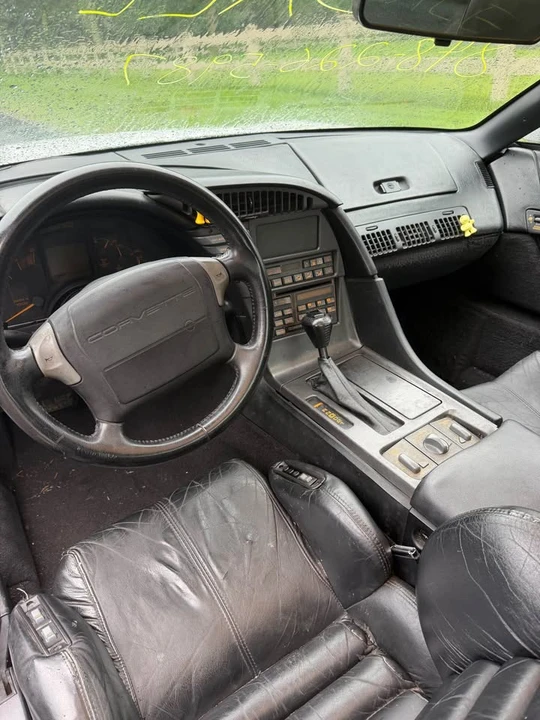 1990 Chevrolet Corvette C4 - Image 11 of 20