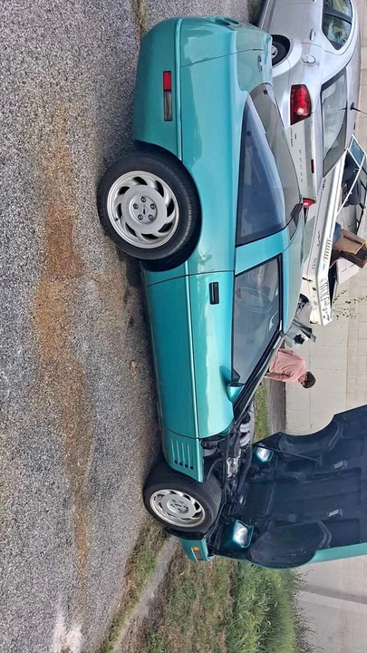 1990 Chevrolet Corvette C4 - Image 1 of 7
