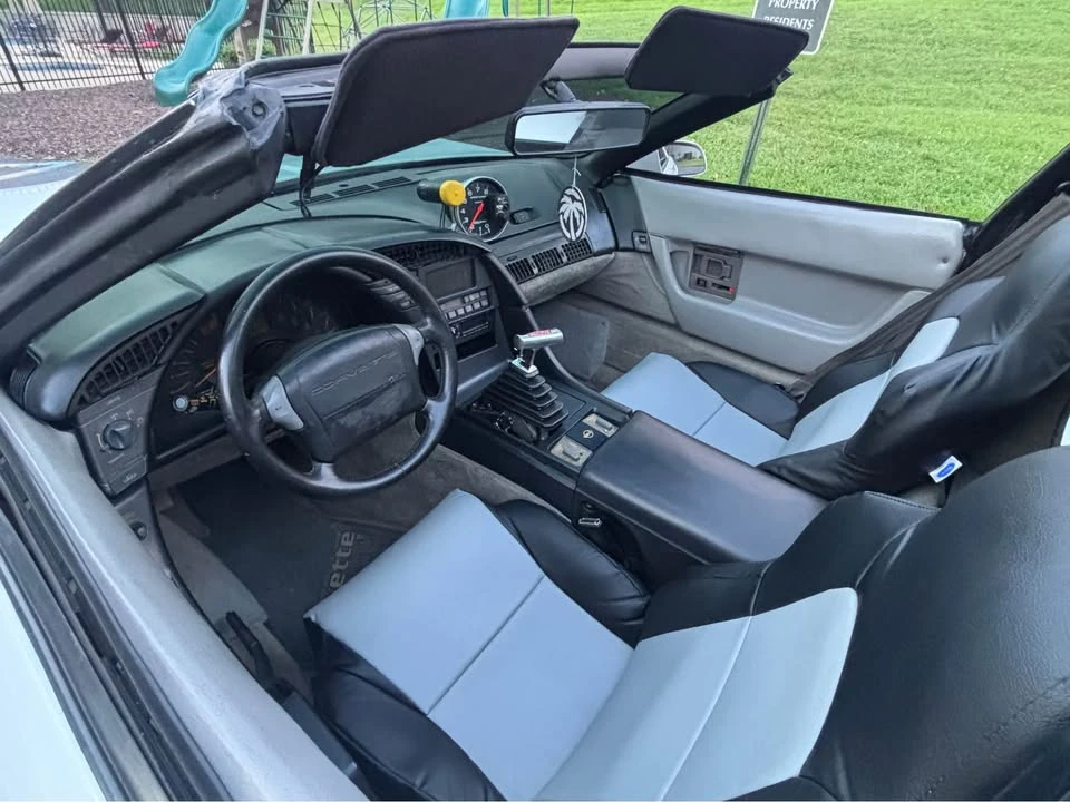1990 Chevrolet Corvette C4 - Image 8 of 12