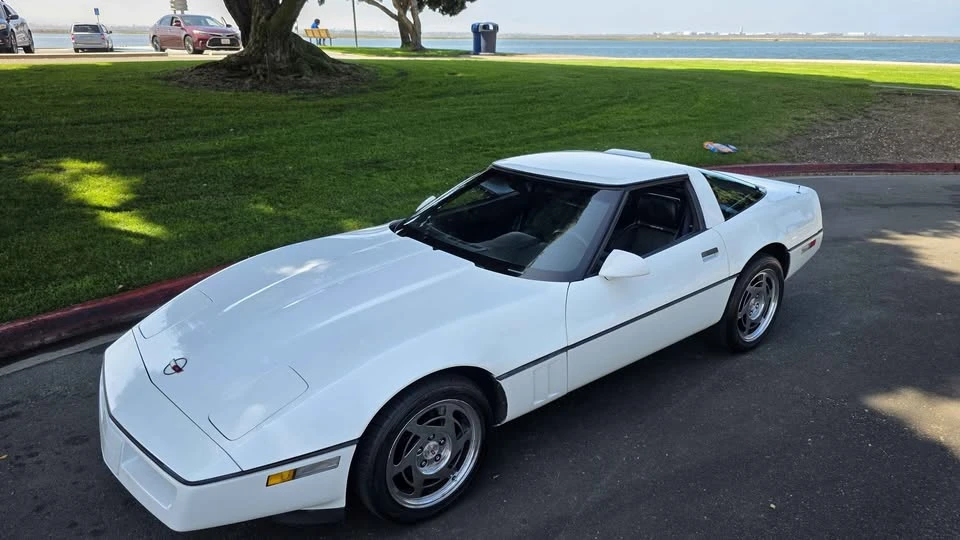 1990 Chevrolet Corvette C4 - Image 14 of 14