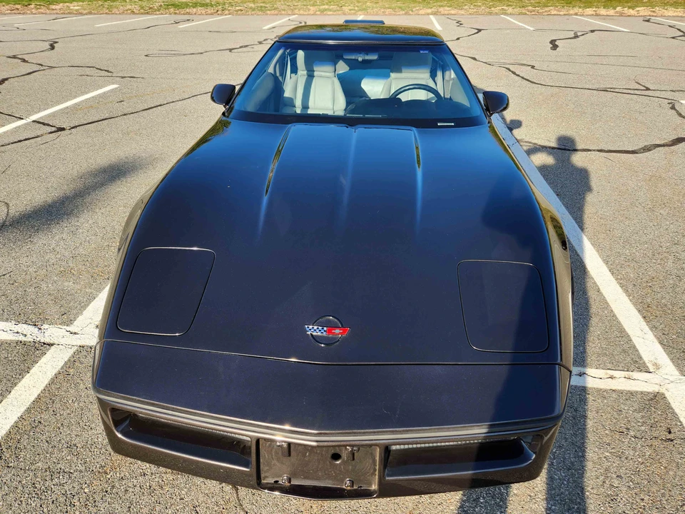 1990 Chevrolet Corvette C4 - Image 16 of 31
