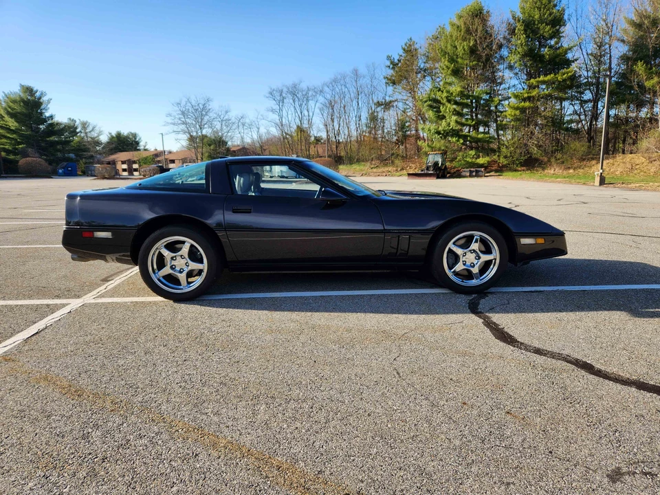 1990 Chevrolet Corvette C4 - Image 6 of 31
