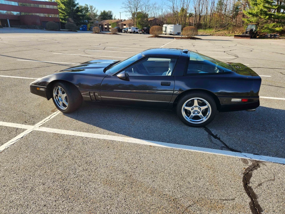 1990 Chevrolet Corvette C4 - Image 12 of 31