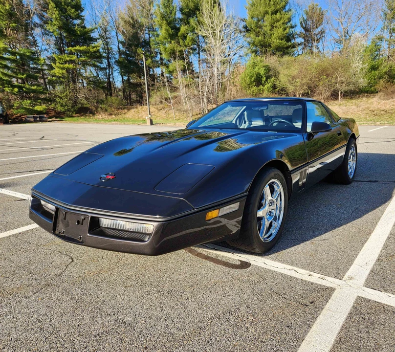 1990 Chevrolet Corvette C4 - Image 2 of 31