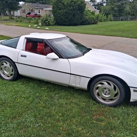 1990 Chevrolet Corvette C4 - Image 1 of 1