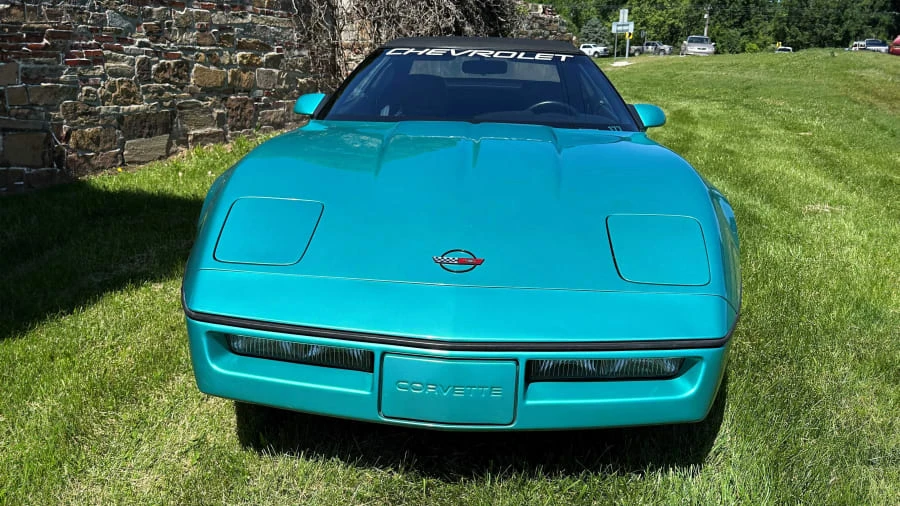 1990 Chevrolet Corvette C4 - Image 2 of 14