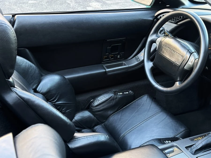 1990 Chevrolet Corvette C4 - Image 26 of 31