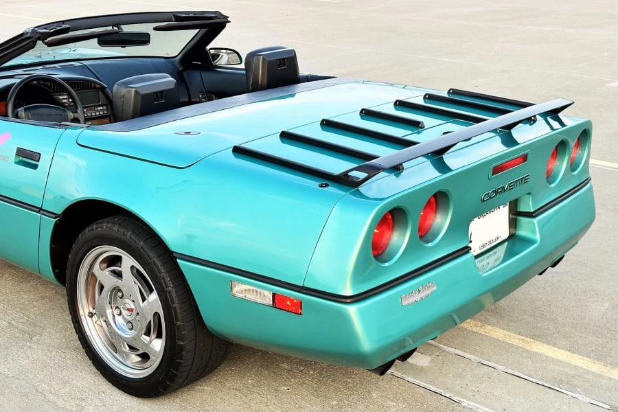 1990 Chevrolet Corvette C4 - Image 19 of 31