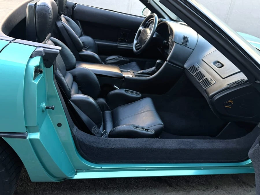 1990 Chevrolet Corvette C4 - Image 29 of 31