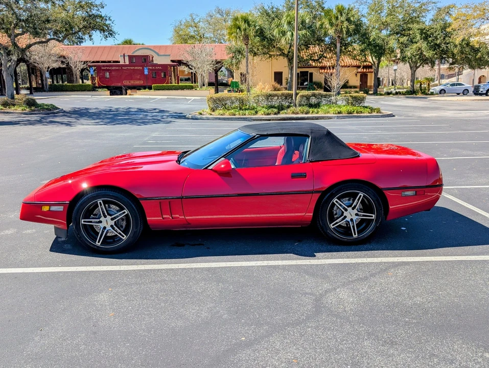 1990 Chevrolet Corvette C4 - Image 3 of 16