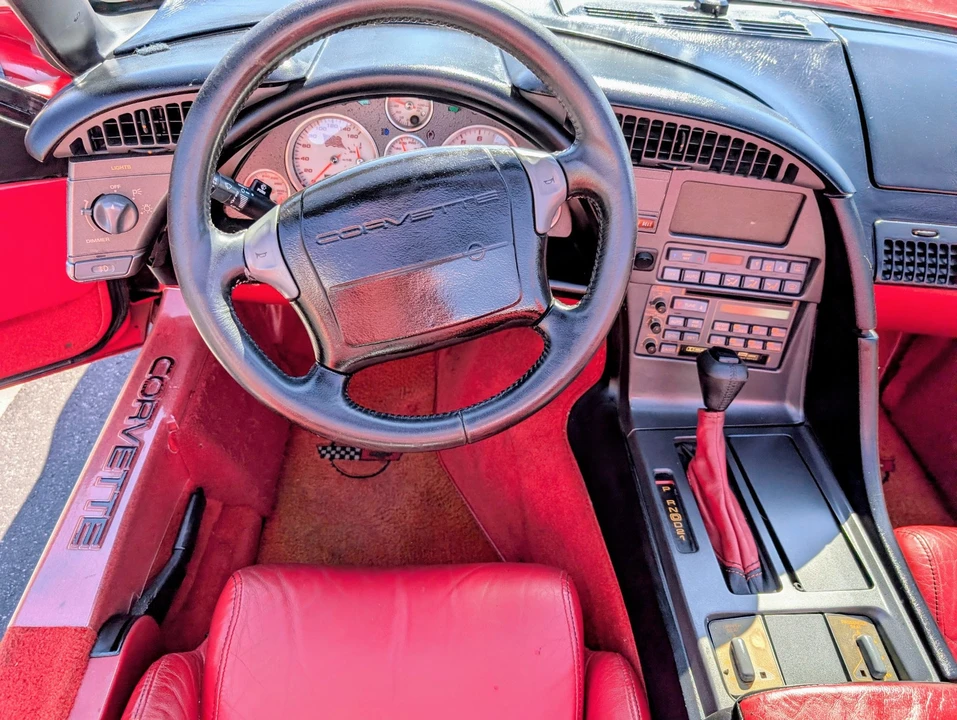 1990 Chevrolet Corvette C4 - Image 13 of 16