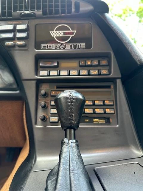 1990 Chevrolet Corvette C4 - Image 5 of 10