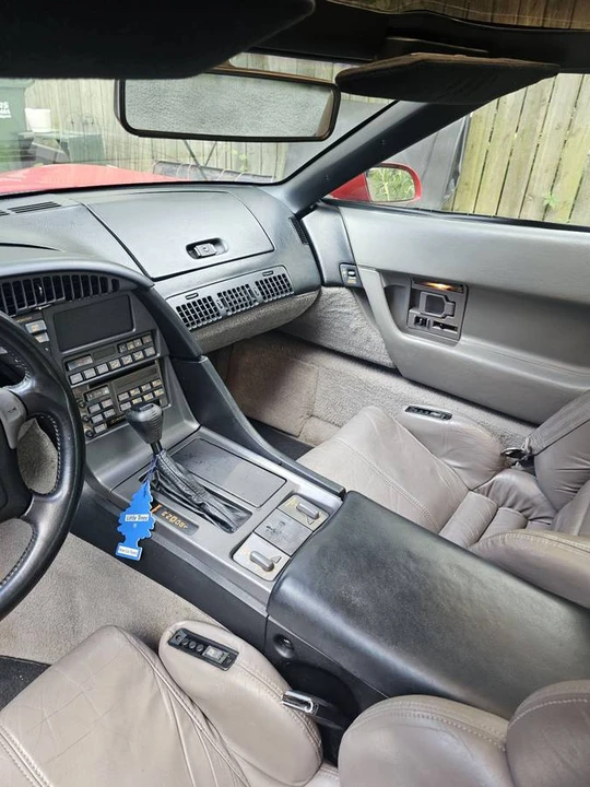 1990 Chevrolet Corvette C4 - Image 14 of 15