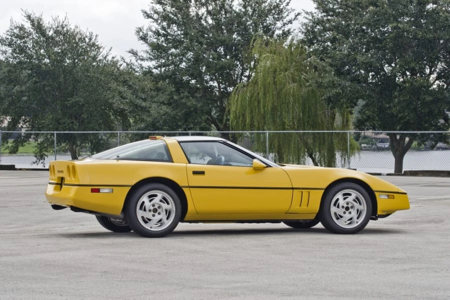 1990 Chevrolet Corvette C4 - Image 3 of 12