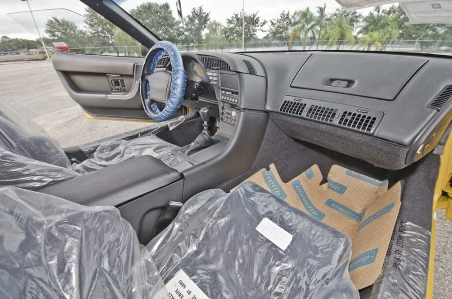 1990 Chevrolet Corvette C4 - Image 5 of 12