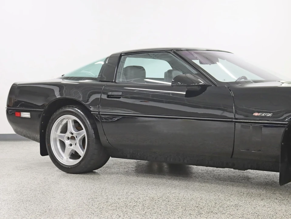 1990 Chevrolet Corvette C4 - Image 5 of 21