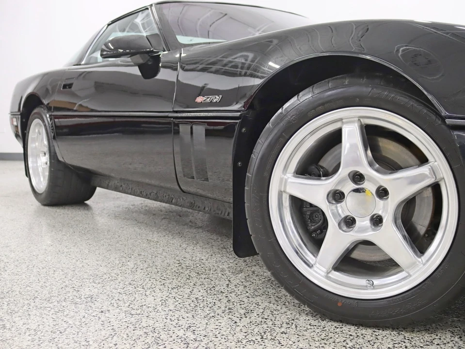 1990 Chevrolet Corvette C4 - Image 6 of 21