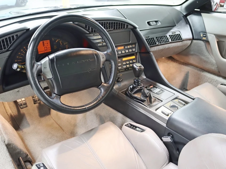 1990 Chevrolet Corvette C4 - Image 18 of 21