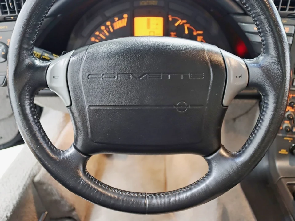 1990 Chevrolet Corvette C4 - Image 19 of 21