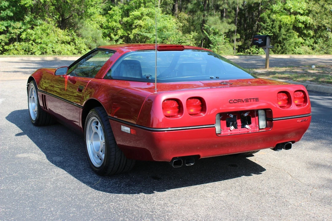 1990 Chevrolet Corvette C4 ZR1 - Image 26 of 27