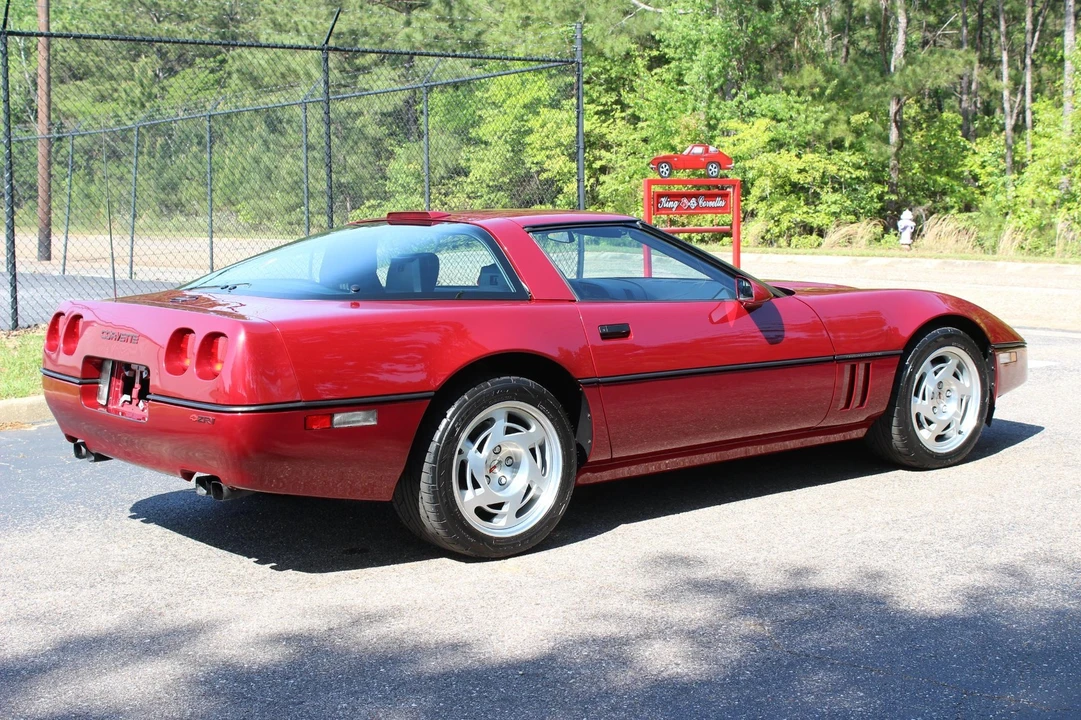 1990 Chevrolet Corvette C4 ZR1 - Image 24 of 27