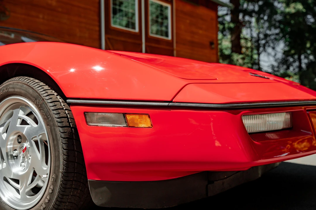 1990 Chevrolet Corvette C4 ZR1 - Image 25 of 31