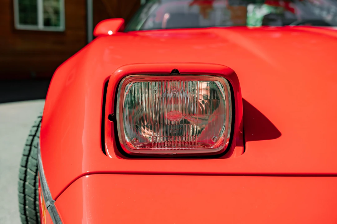 1990 Chevrolet Corvette C4 ZR1 - Image 30 of 31