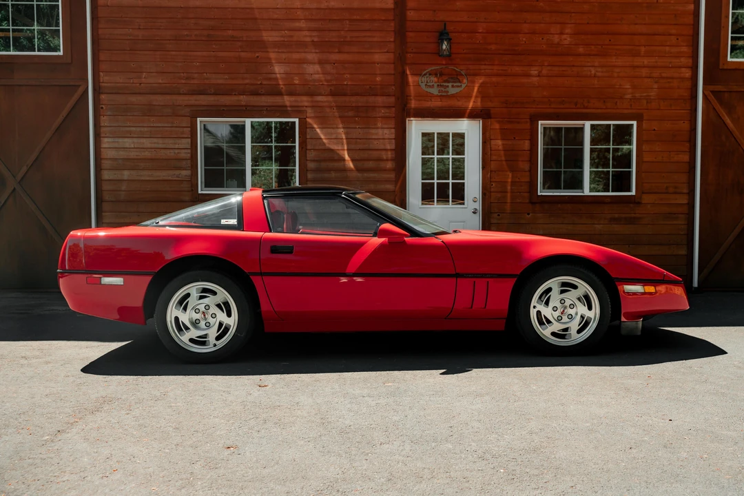 1990 Chevrolet Corvette C4 ZR1 - Image 22 of 31