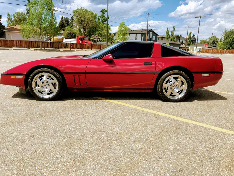 1990 Chevrolet Corvette C4 ZR1 - Image 8 of 31