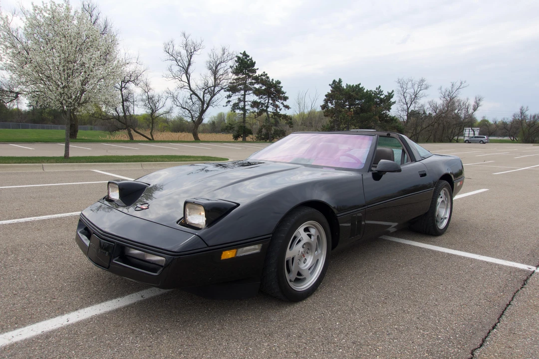 1990 Chevrolet Corvette C4 ZR1 - Image 6 of 31