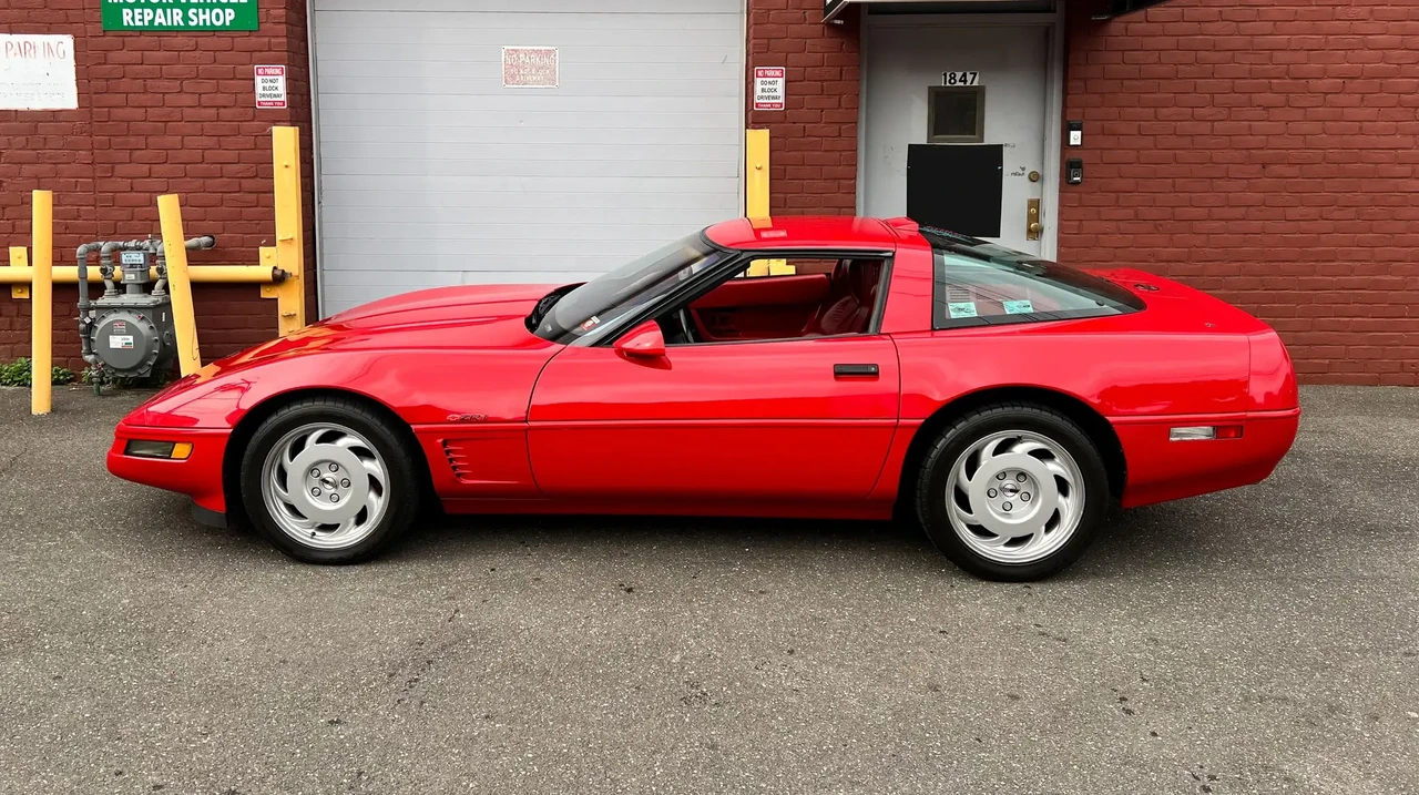 1990 Chevrolet Corvette C4 ZR1 - Image 4 of 6