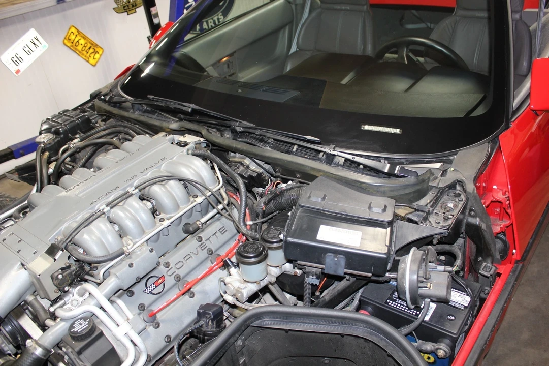 1990 Chevrolet Corvette C4 ZR1 - Image 18 of 21