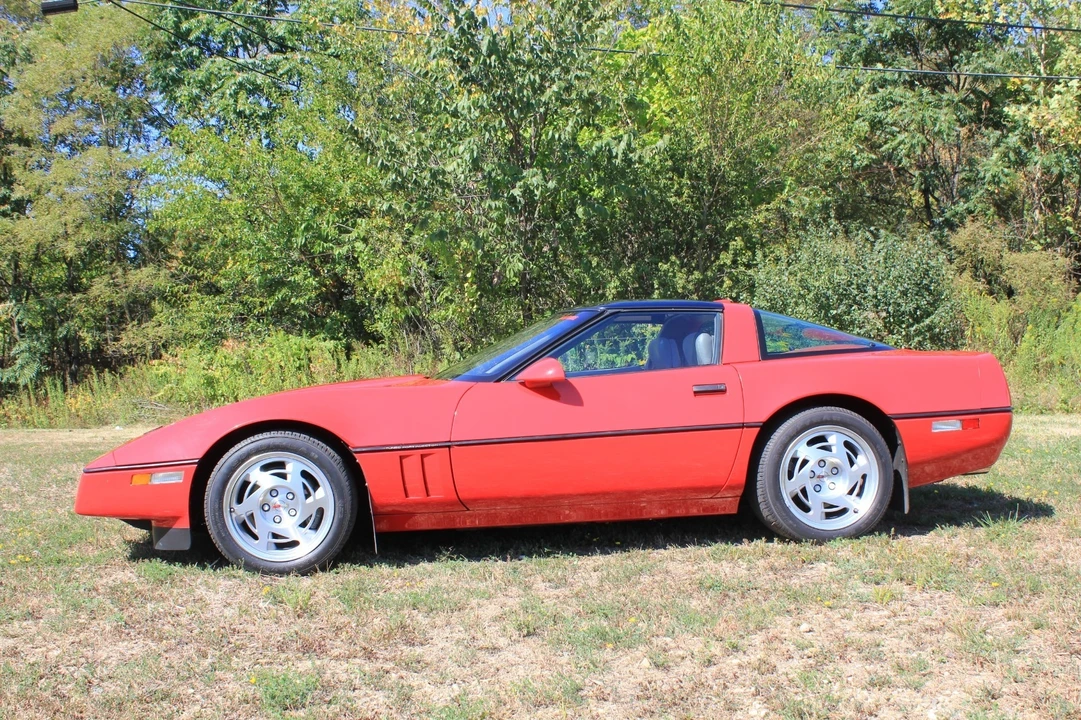 1990 Chevrolet Corvette C4 ZR1 - Image 2 of 21
