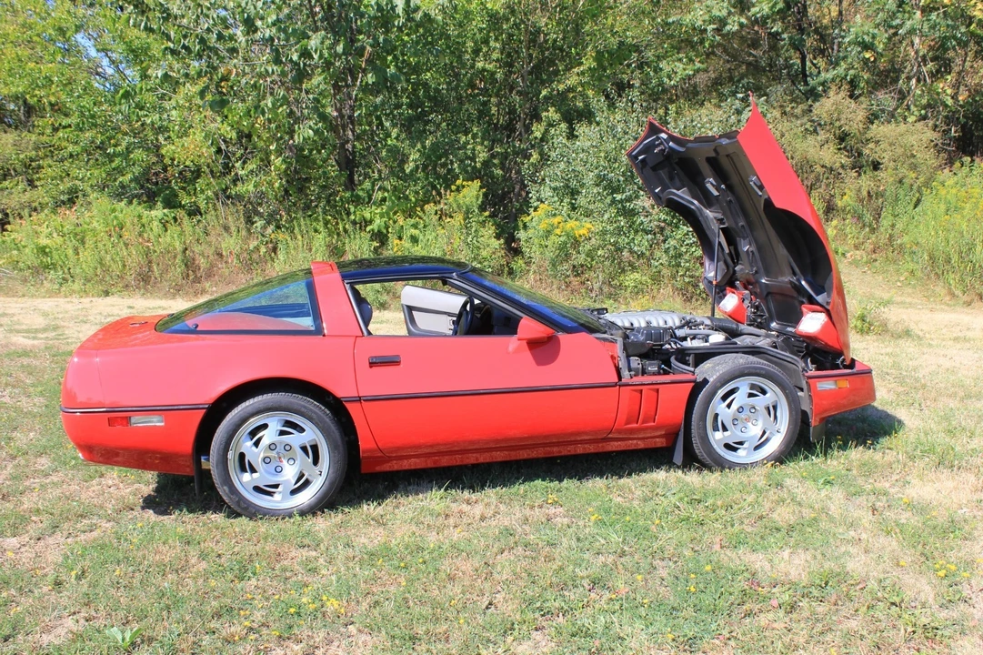 1990 Chevrolet Corvette C4 ZR1 - Image 10 of 21