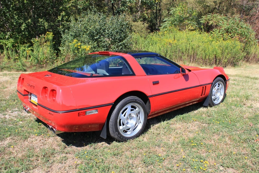1990 Chevrolet Corvette C4 ZR1 - Image 4 of 21