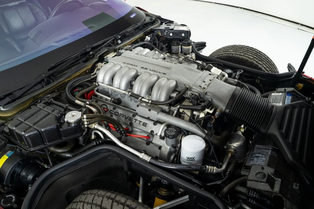 1990 Chevrolet Corvette C4 ZR1 - Image 4 of 12