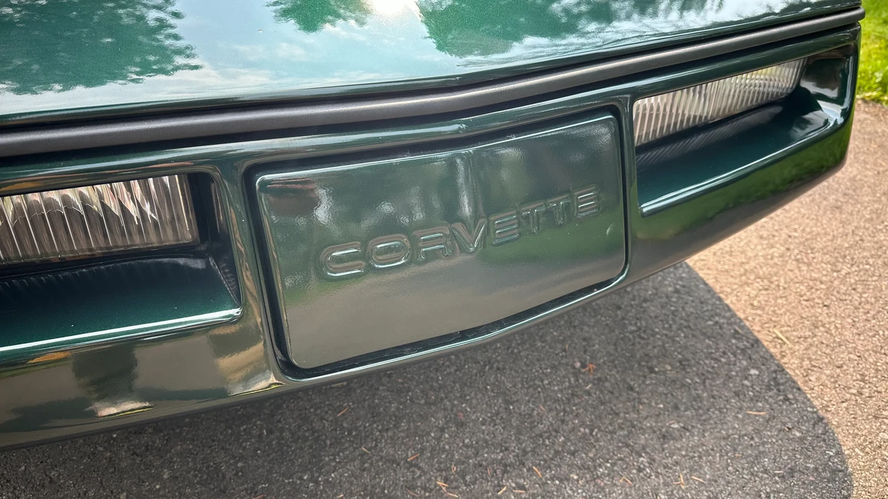 1990 Chevrolet Corvette C4 ZR1 - Image 17 of 31