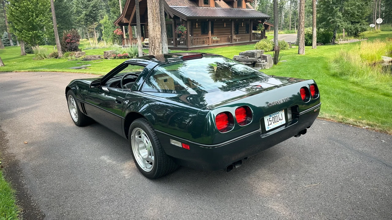 1990 Chevrolet Corvette C4 ZR1 - Image 9 of 31