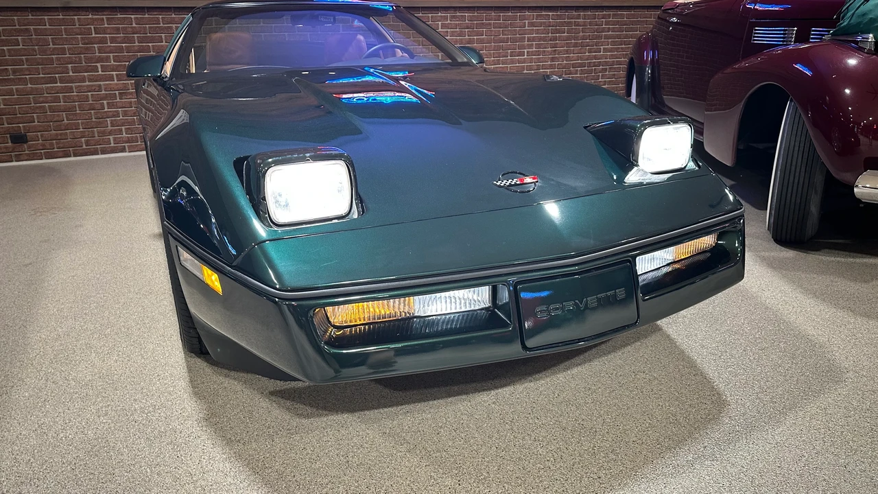1990 Chevrolet Corvette C4 ZR1 - Image 28 of 31