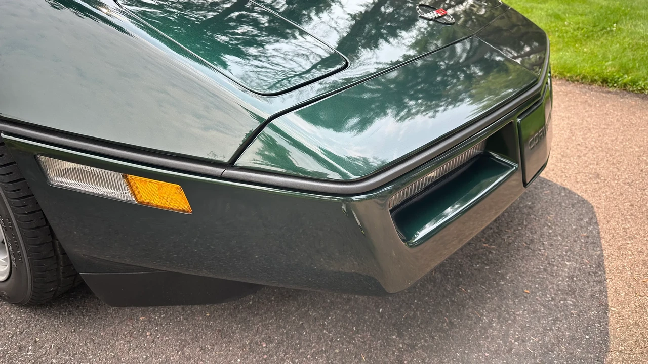 1990 Chevrolet Corvette C4 ZR1 - Image 18 of 31