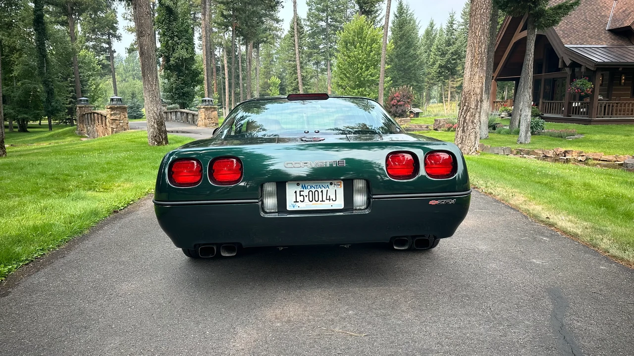 1990 Chevrolet Corvette C4 ZR1 - Image 7 of 31