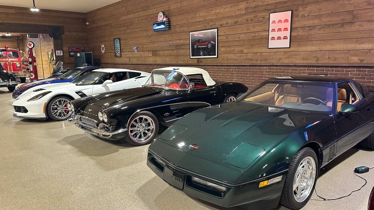1990 Chevrolet Corvette C4 ZR1 - Image 30 of 31