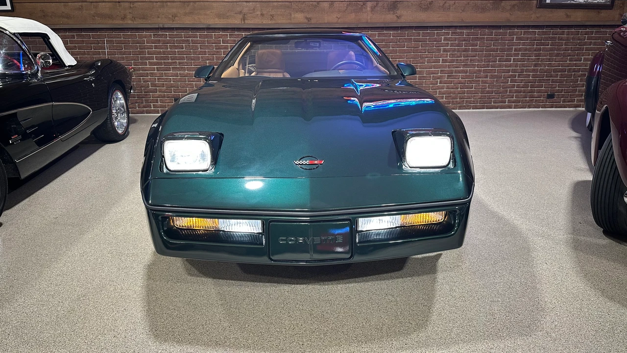 1990 Chevrolet Corvette C4 ZR1 - Image 27 of 31