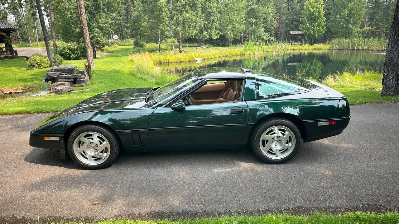 1990 Chevrolet Corvette C4 ZR1 - Image 11 of 31