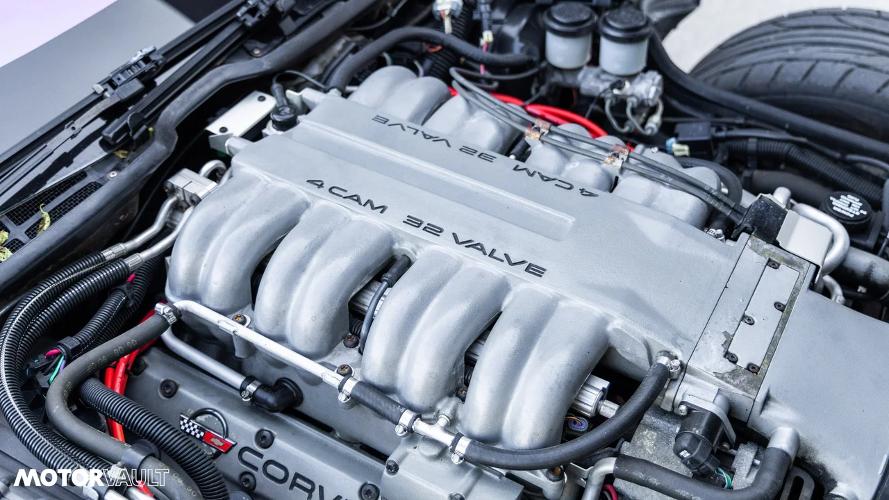 1990 Chevrolet Corvette C4 ZR1 - Image 11 of 14