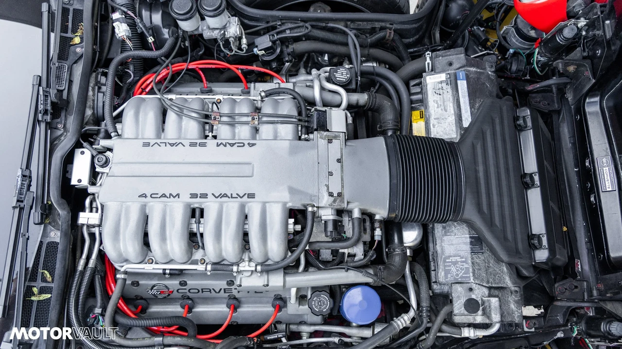 1990 Chevrolet Corvette C4 ZR1 - Image 13 of 14